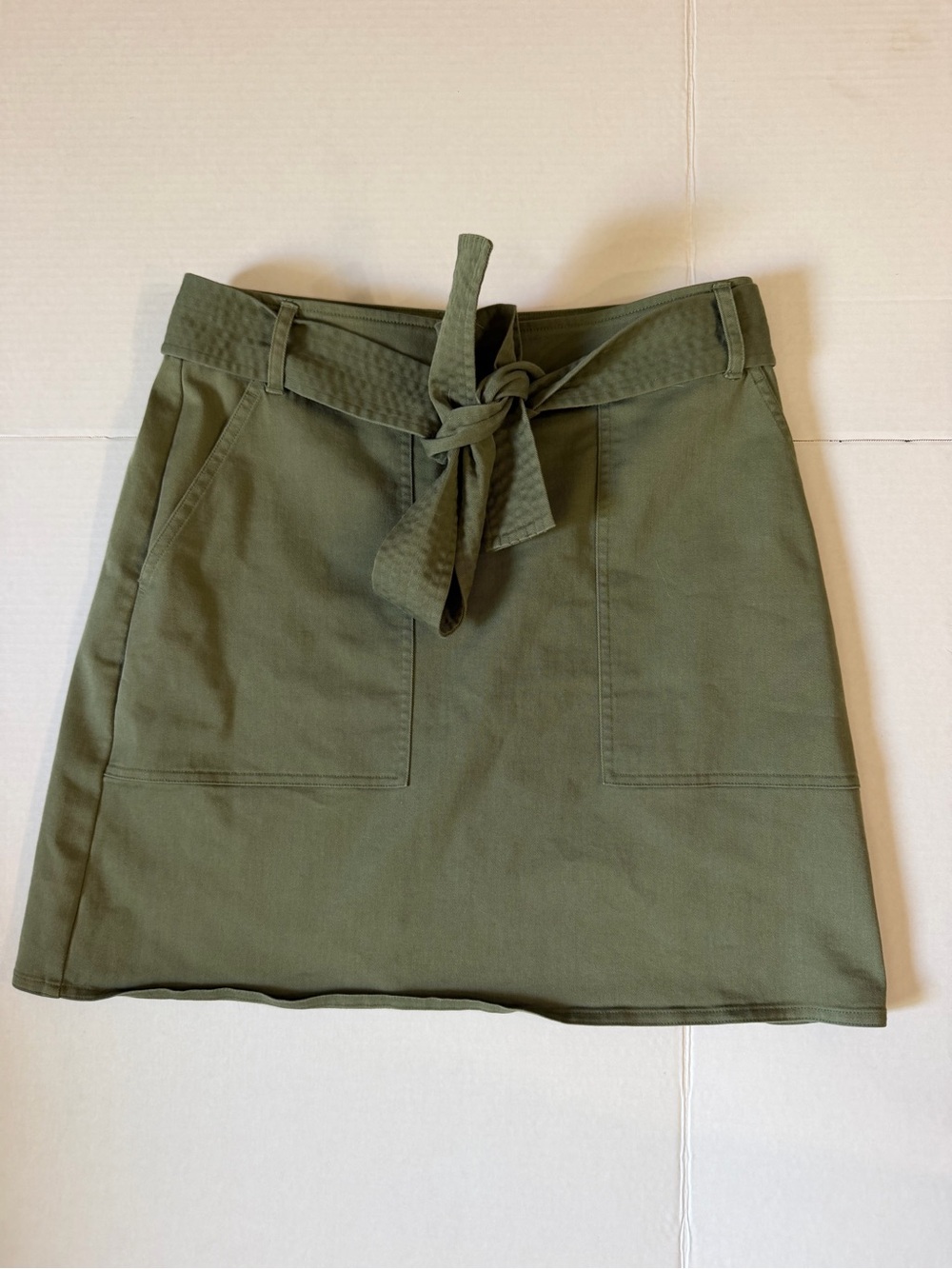 Banana Republic Women's Green Denim Utility Belted Skirt Size 6
